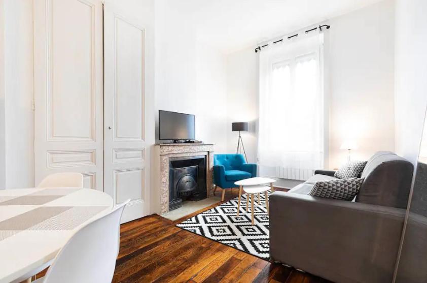 Appartement 2 Pieces Jean Mace Et Stationnement Lyon Bagian luar foto