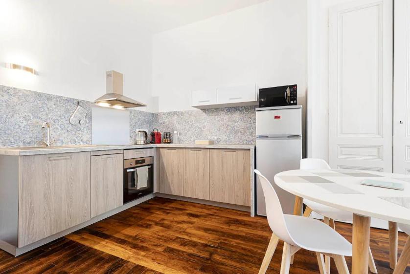 Appartement 2 Pieces Jean Mace Et Stationnement Lyon Bagian luar foto